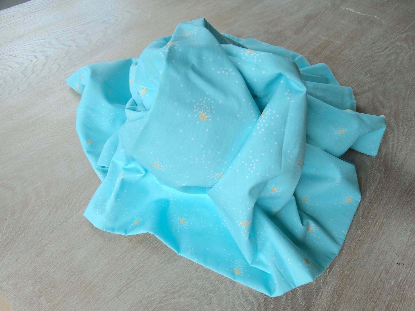 Bora Imprimé Bleu Couronne Or
