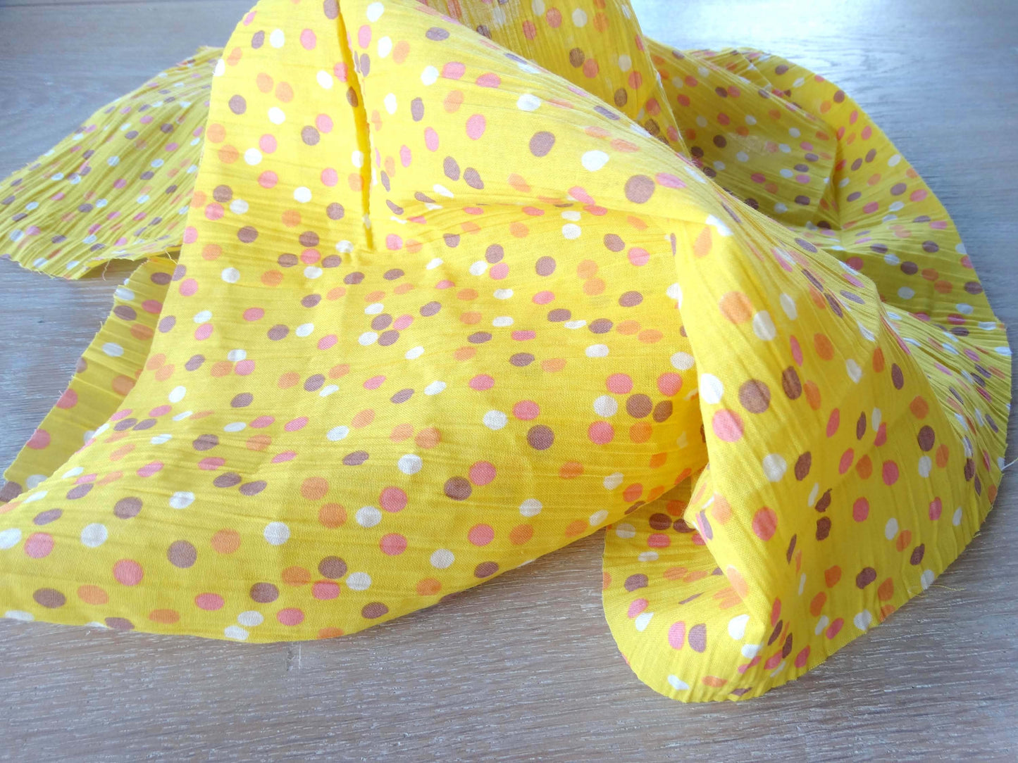 Tissu Couny - Jaune Pois Colorés - Plissé