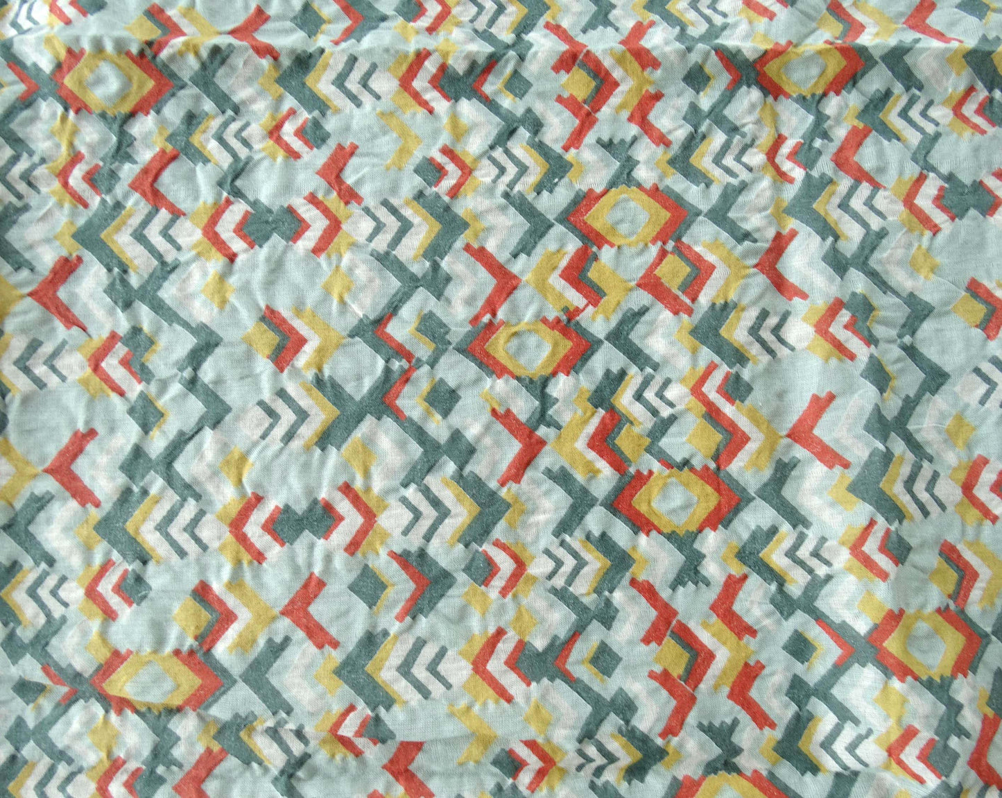 Love tissu fripon - Imprimé Géométrique Vert Rouge Or