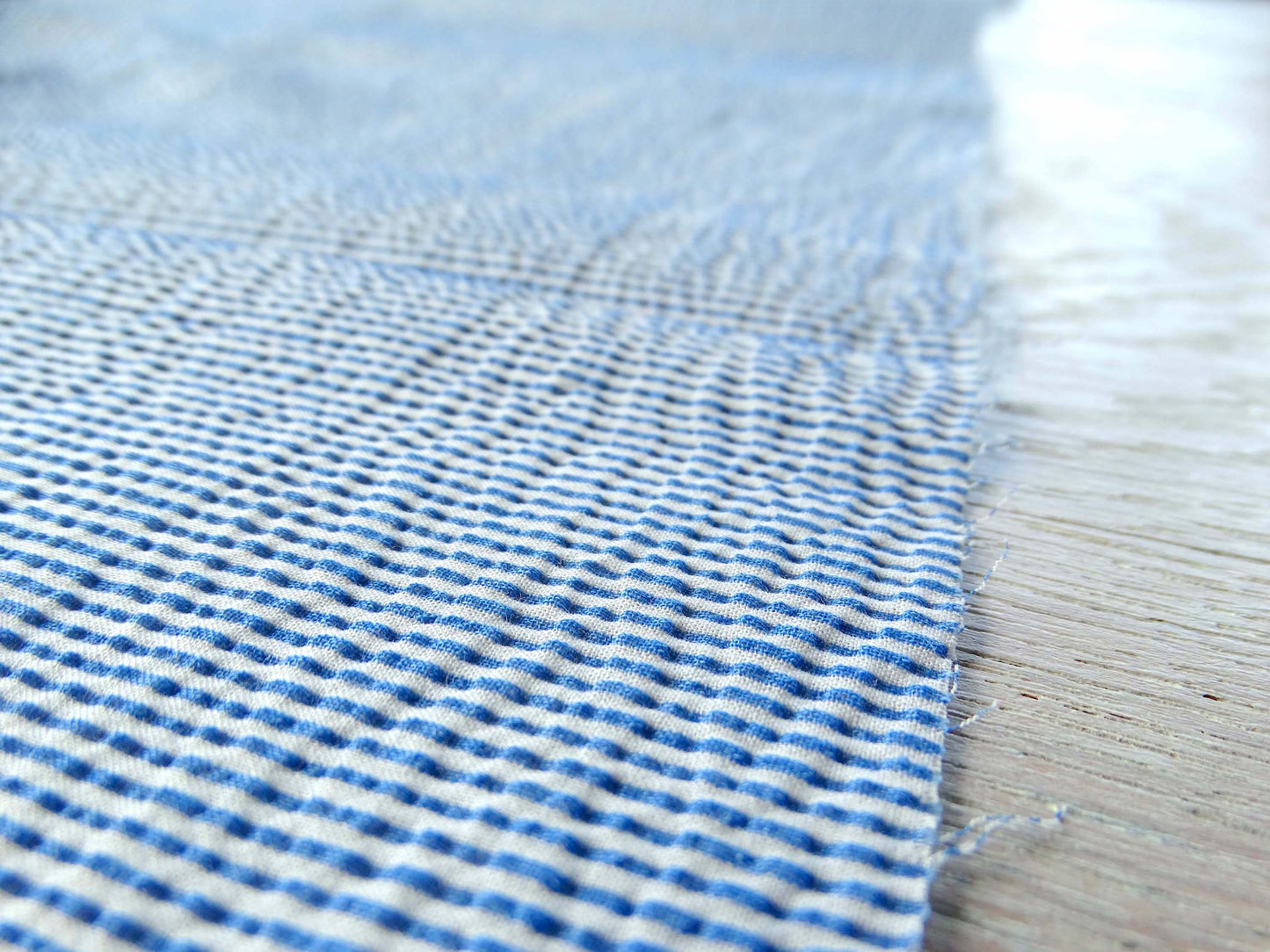 Love tissu fripon - Rayures Fines Bleues et Blanches