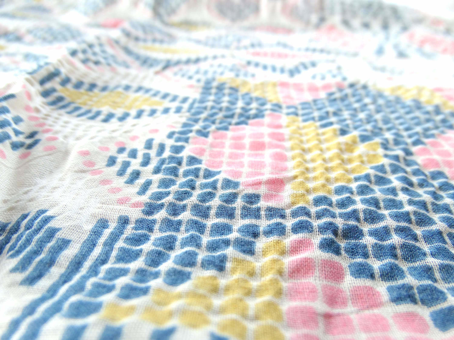 Love tissu fripon - Imprimé Wax Bleu Rose Or