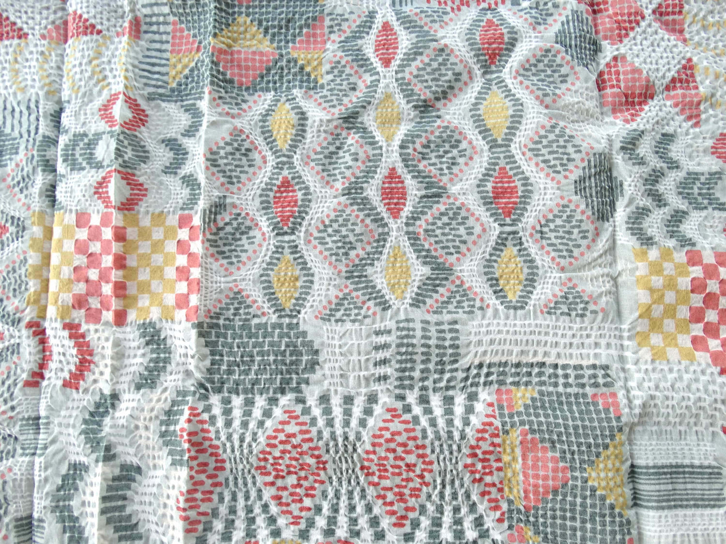 Love tissu fripon - Imprimé Wax Vert Rouge Or