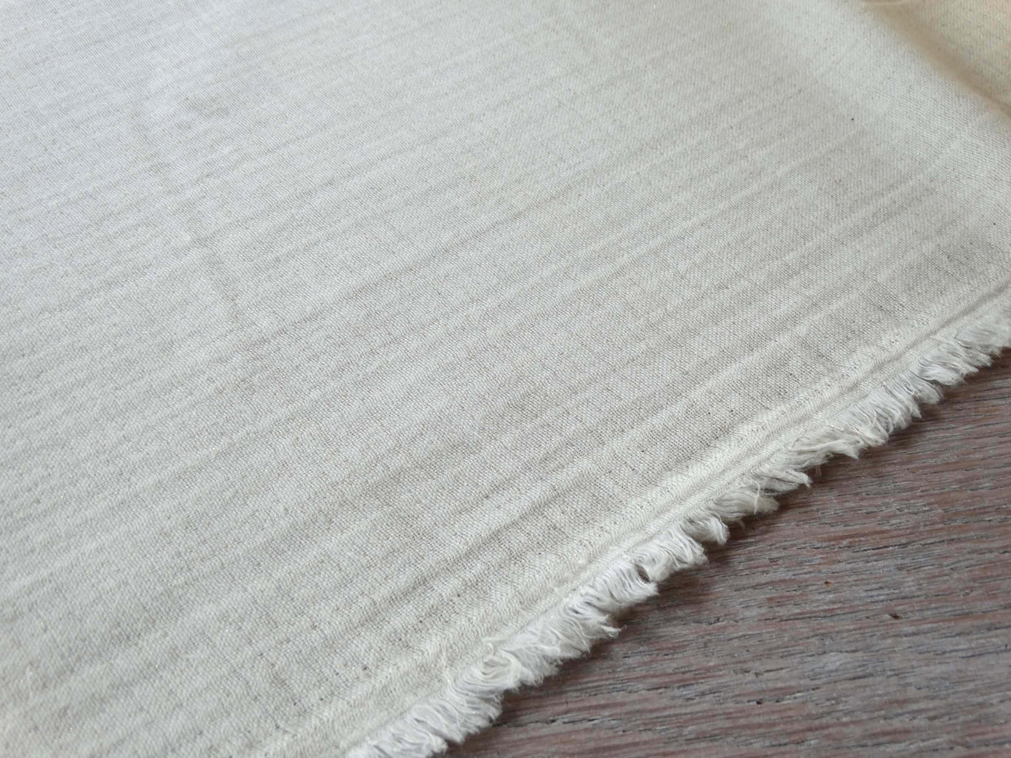 tissu lezarda 100% coton beige paillettes