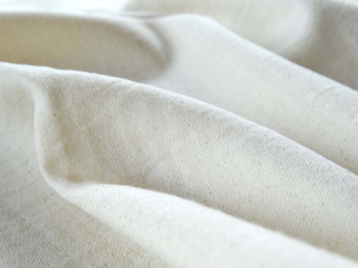 tissu lezarda 100% coton beige paillettes