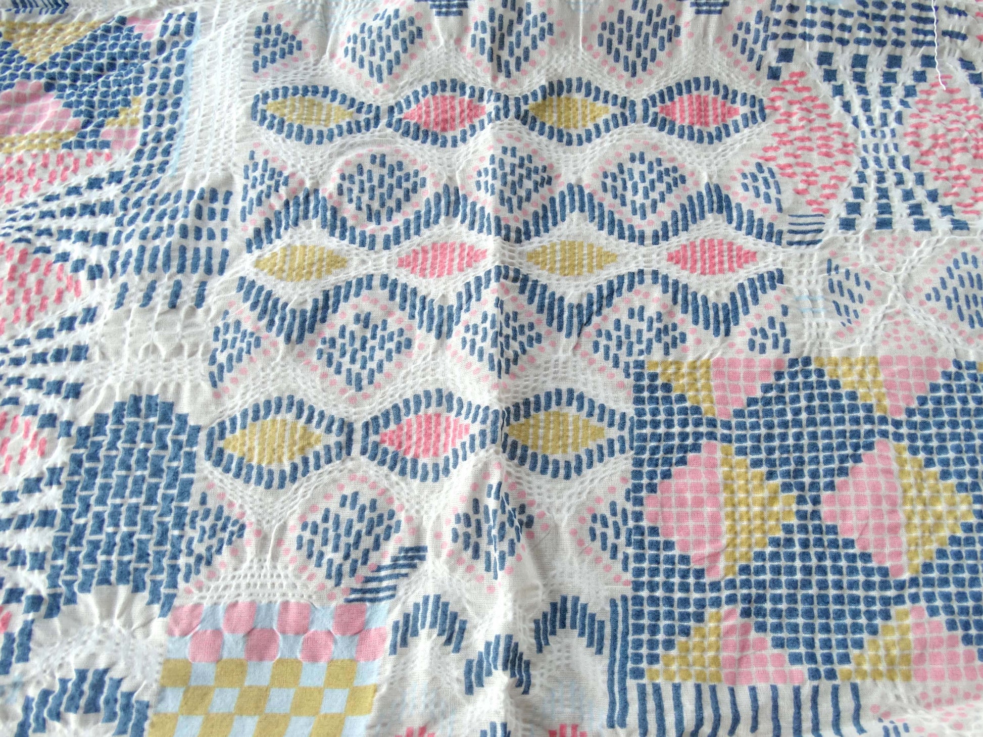 Love tissu fripon - Imprimé Wax Bleu Rose Or